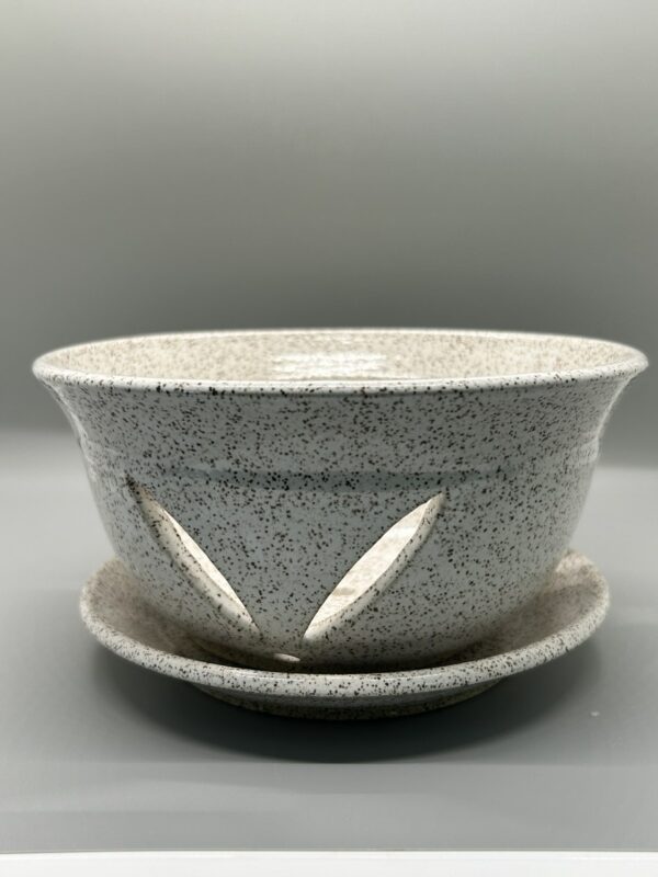 Sand Dune Berry Bowl and Drip Plate - Image 3